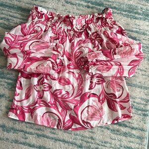 Free when bundled-Super fun H &M flowered top